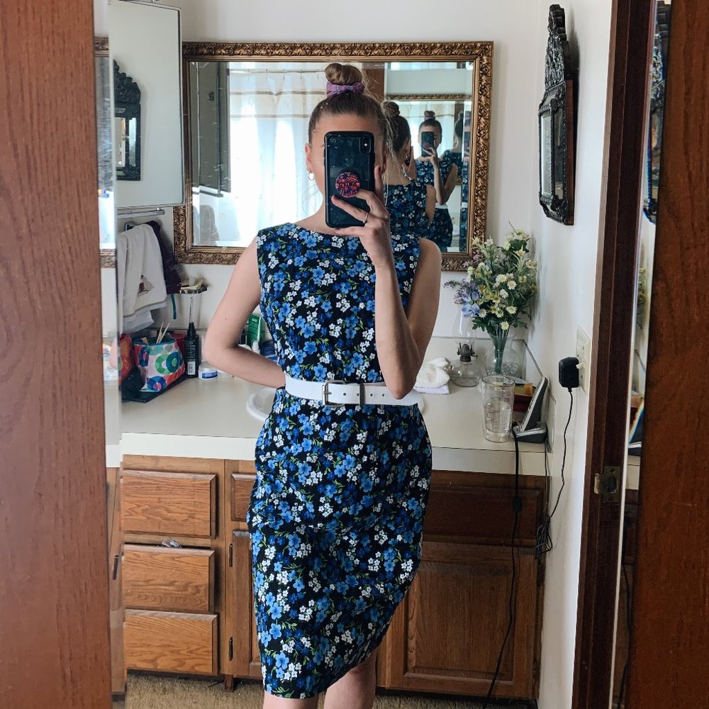 BLUE FLORAL SUMMER DRESS